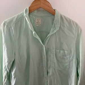 Mint GAP button down